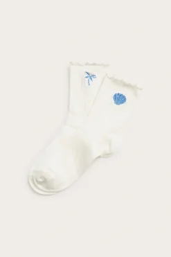 Ribbade strumpor med brodyr snäcka 2-pack