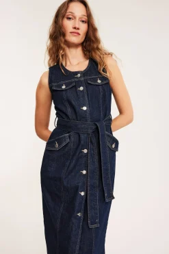 Ärmlös jeansklänning