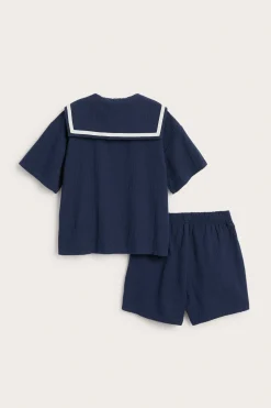 Set med shorts och skjorta