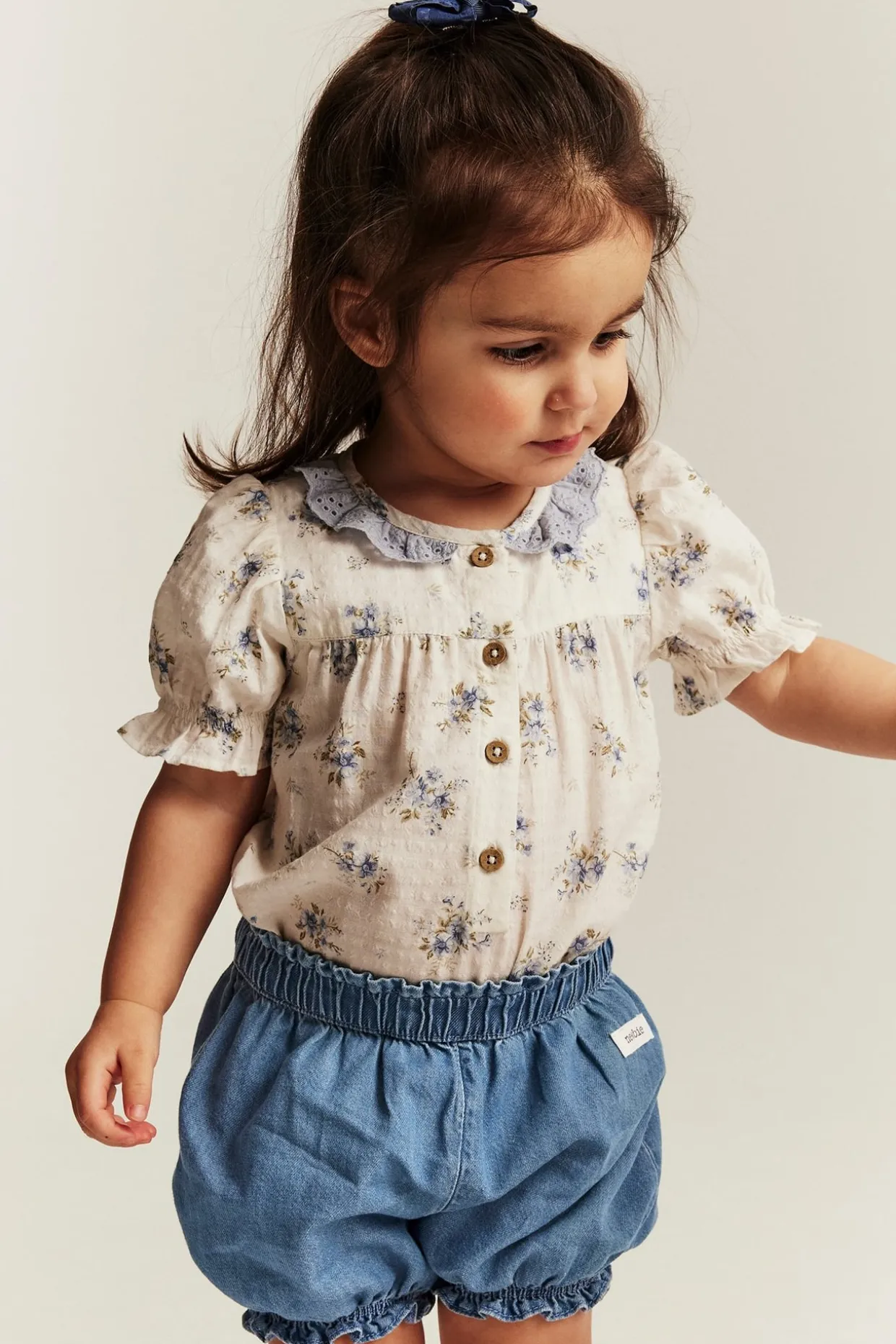 Shorts i vävd denim
