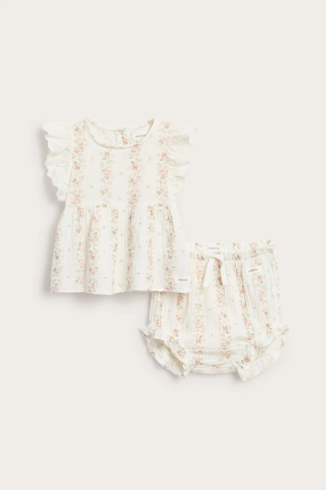 Småblommigt set i muslin