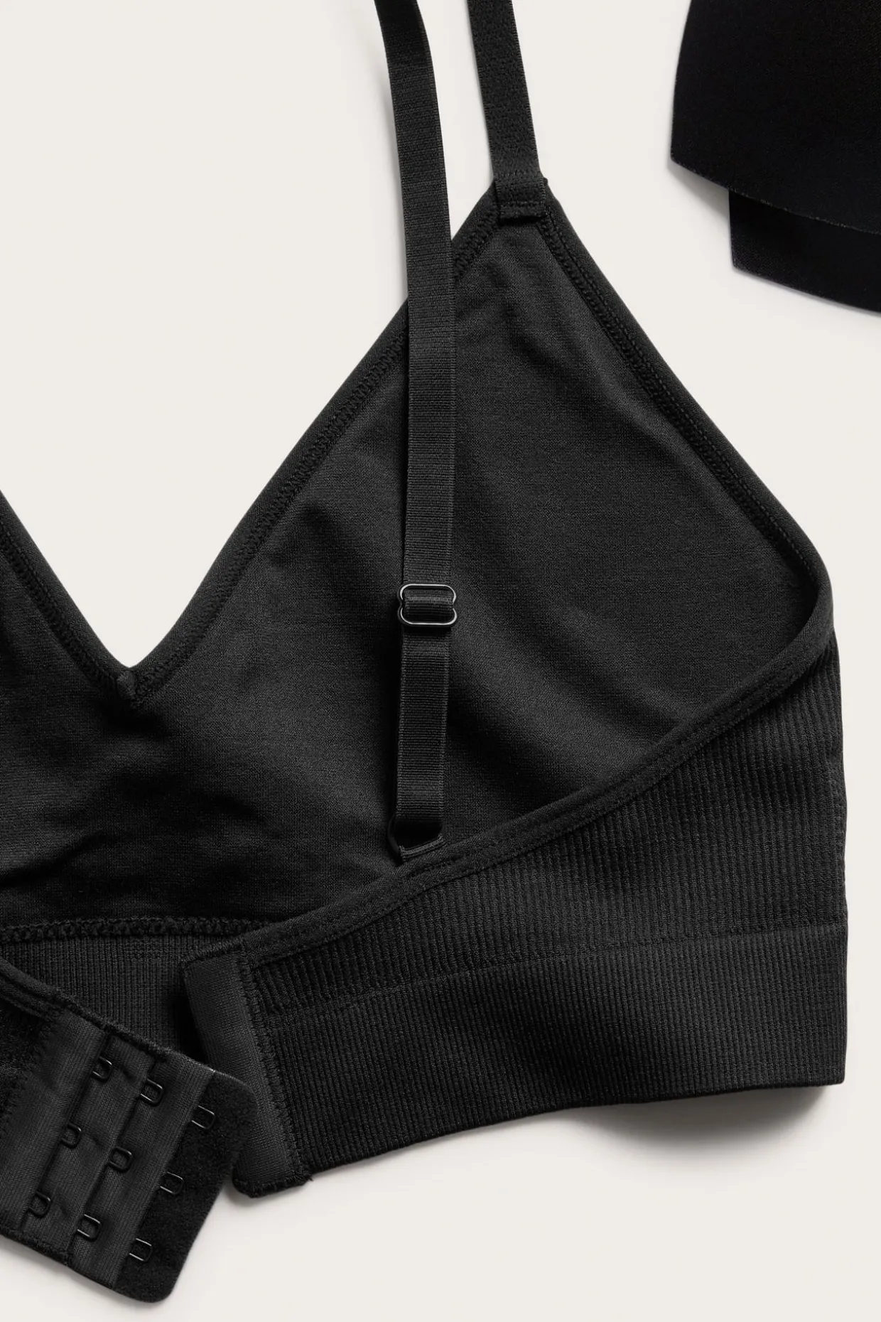Soft ribbad seamless bh