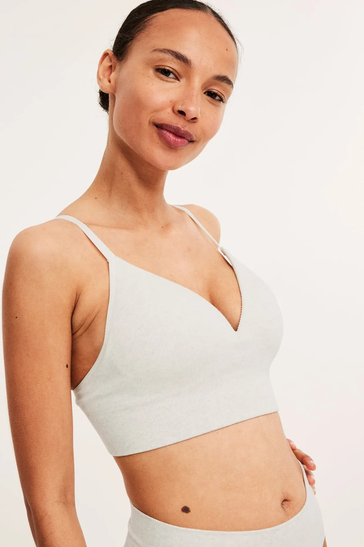 Soft ribbad seamless bh