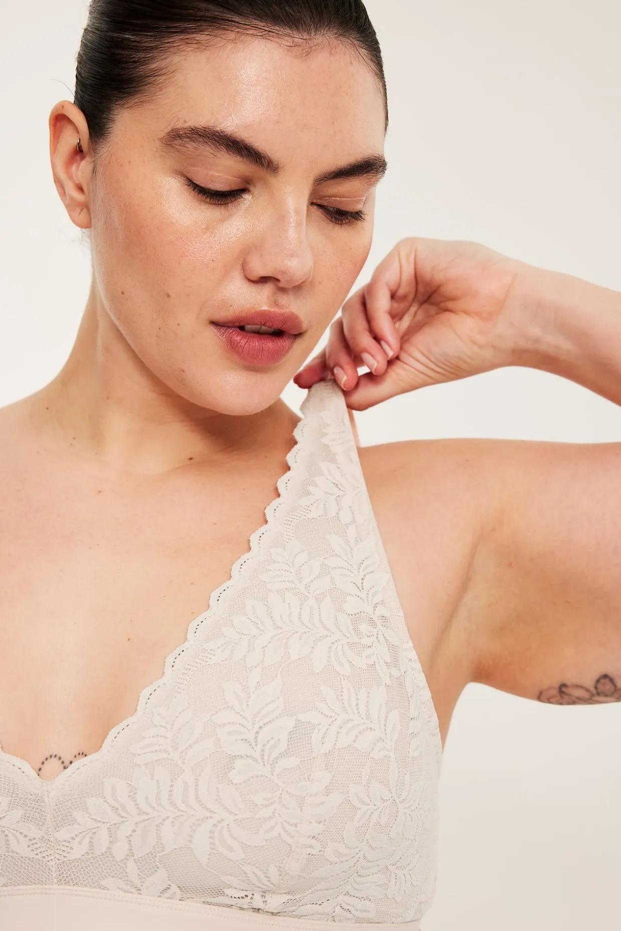Spets-bralette