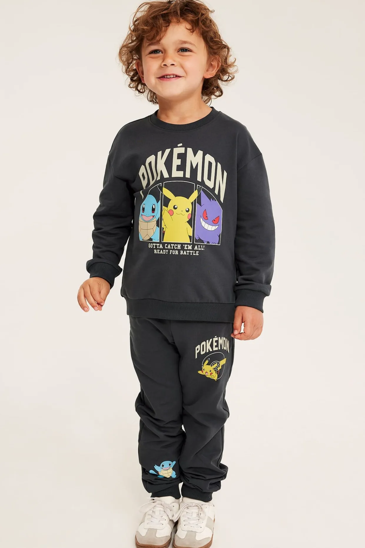 Sweashirt med Pokémonmotiv