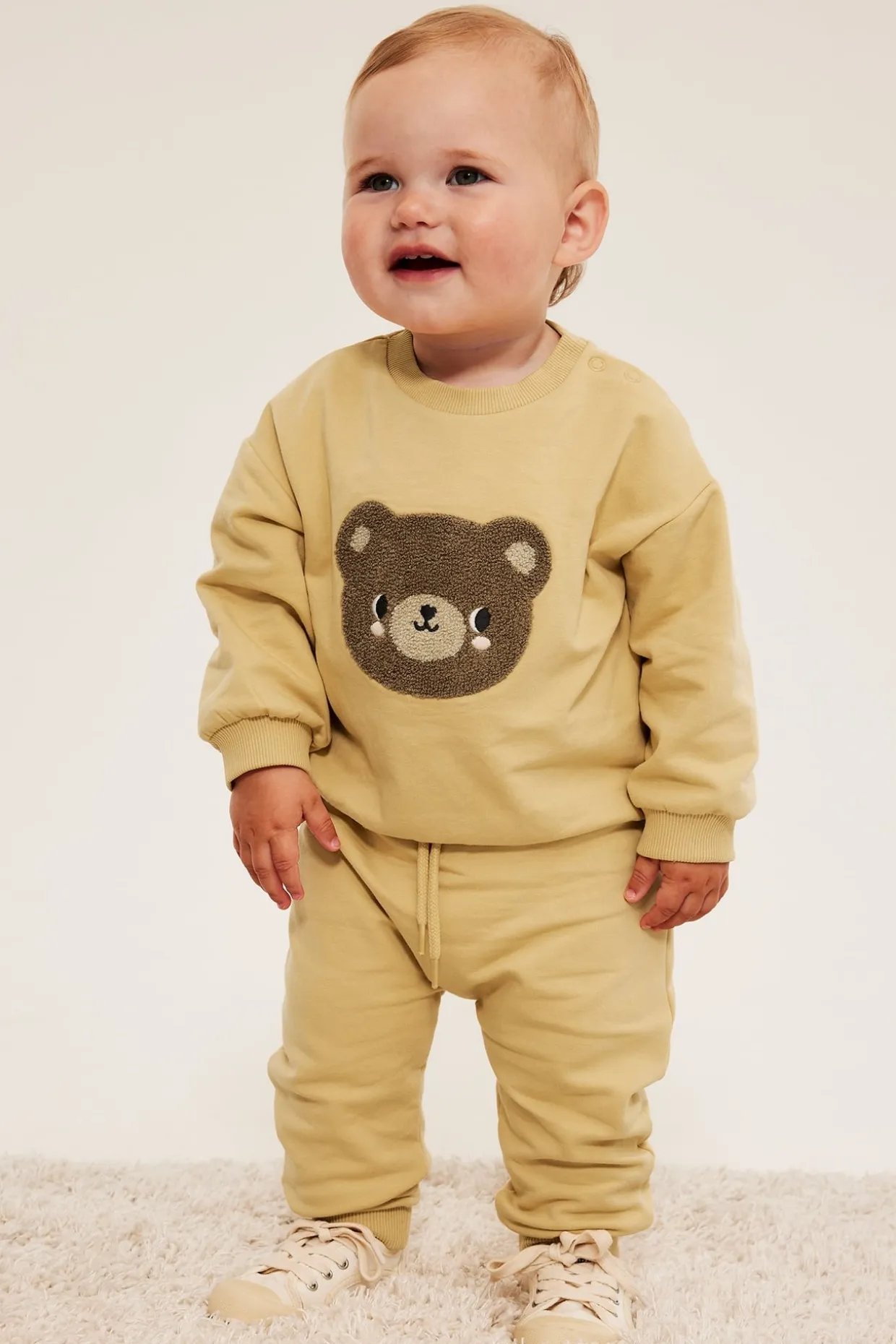 Sweatshirt med nallebjörnsmotiv