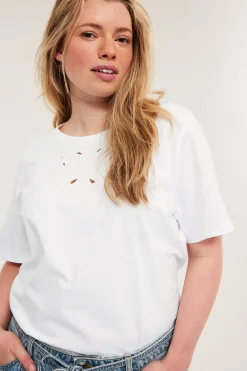 T-shirt med broderie anglaise