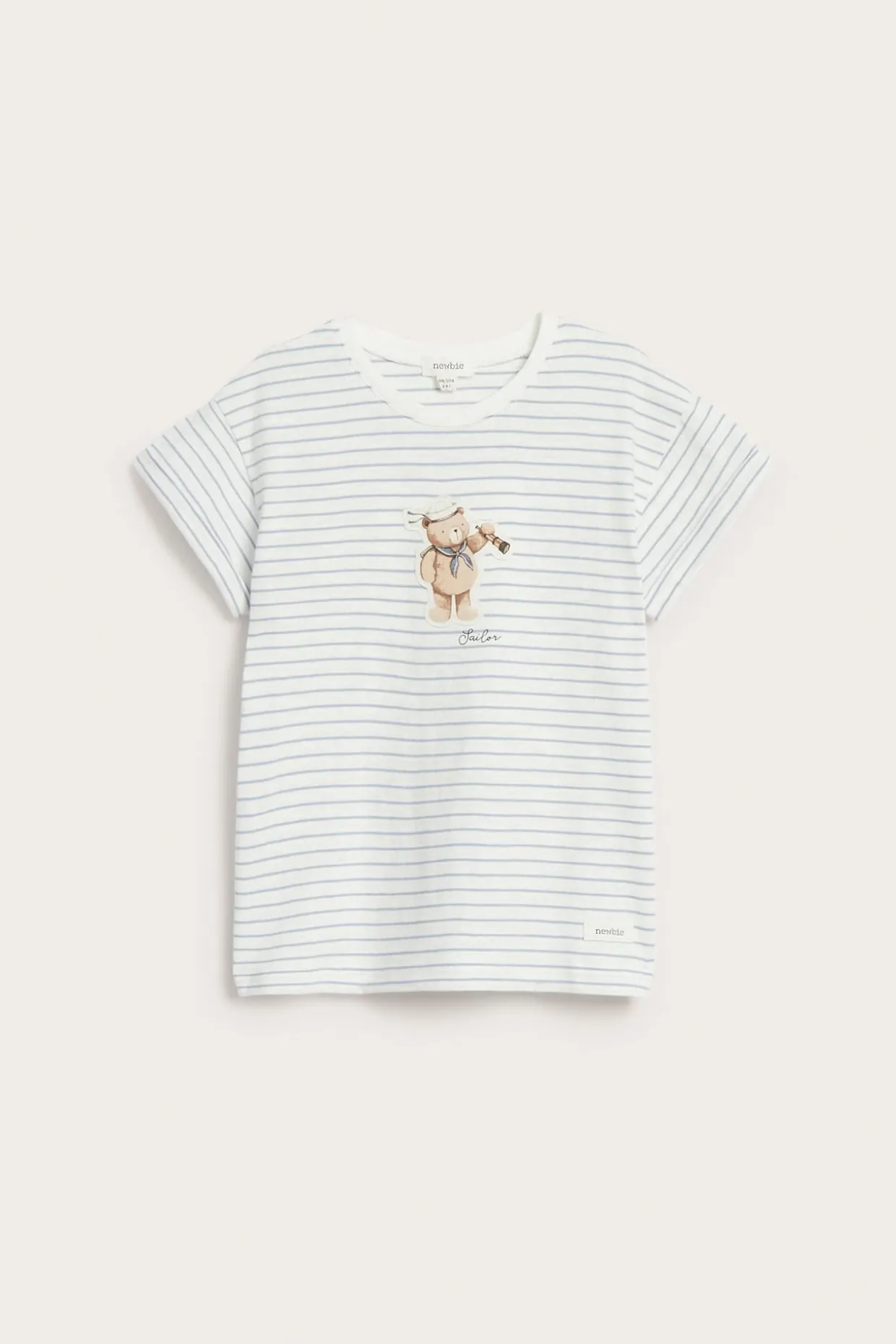T-shirt med nalle-applikation