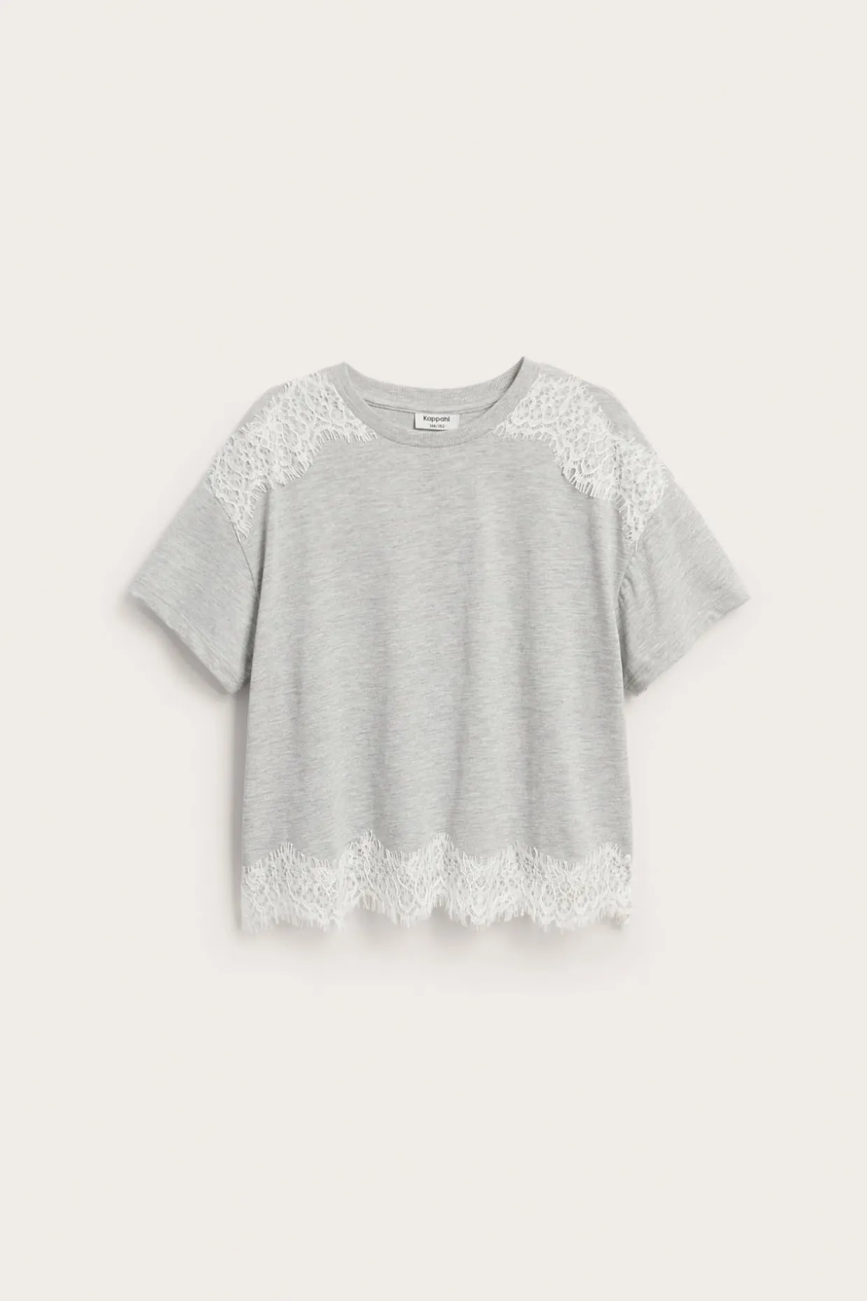 T-shirt med spetsdetaljer