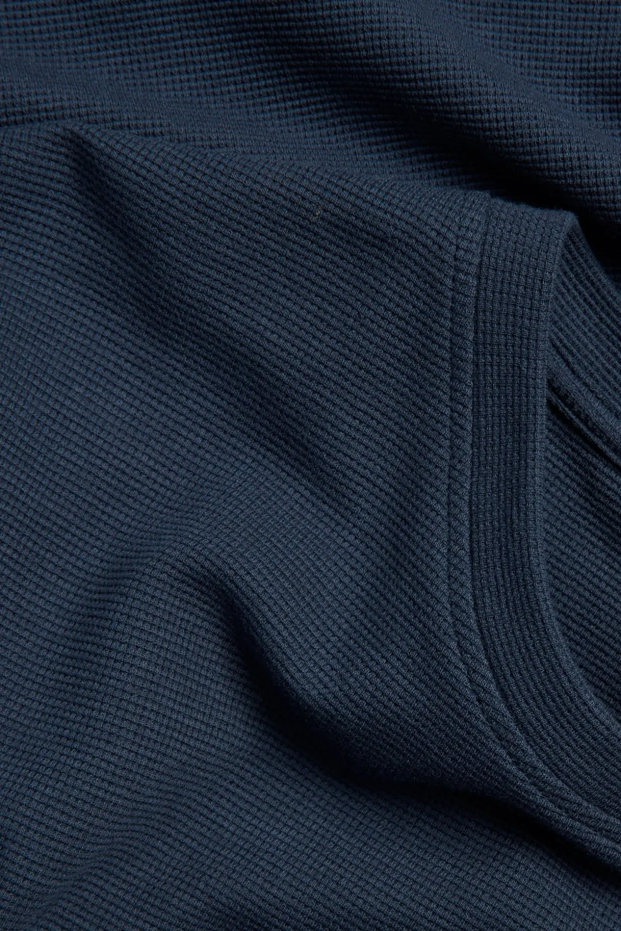 T-shirt med strukturmönster regular fit