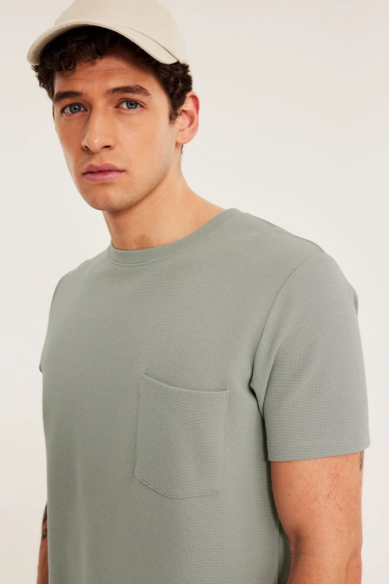 T-shirt med strukturmönster regular fit