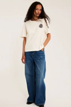 T-shirt med tryck "Love".