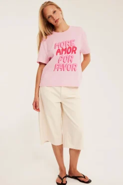 T-shirt med tryck "More amor por favor"
