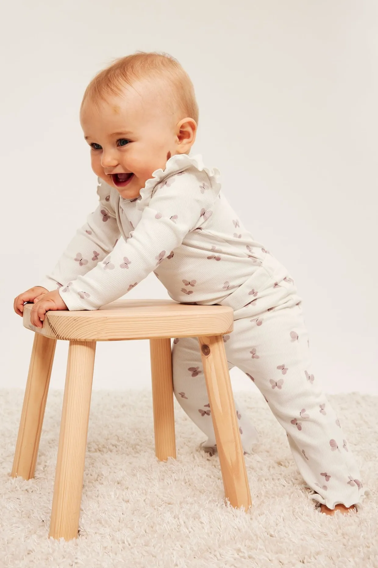 Utsvängda leggings med fjärilar