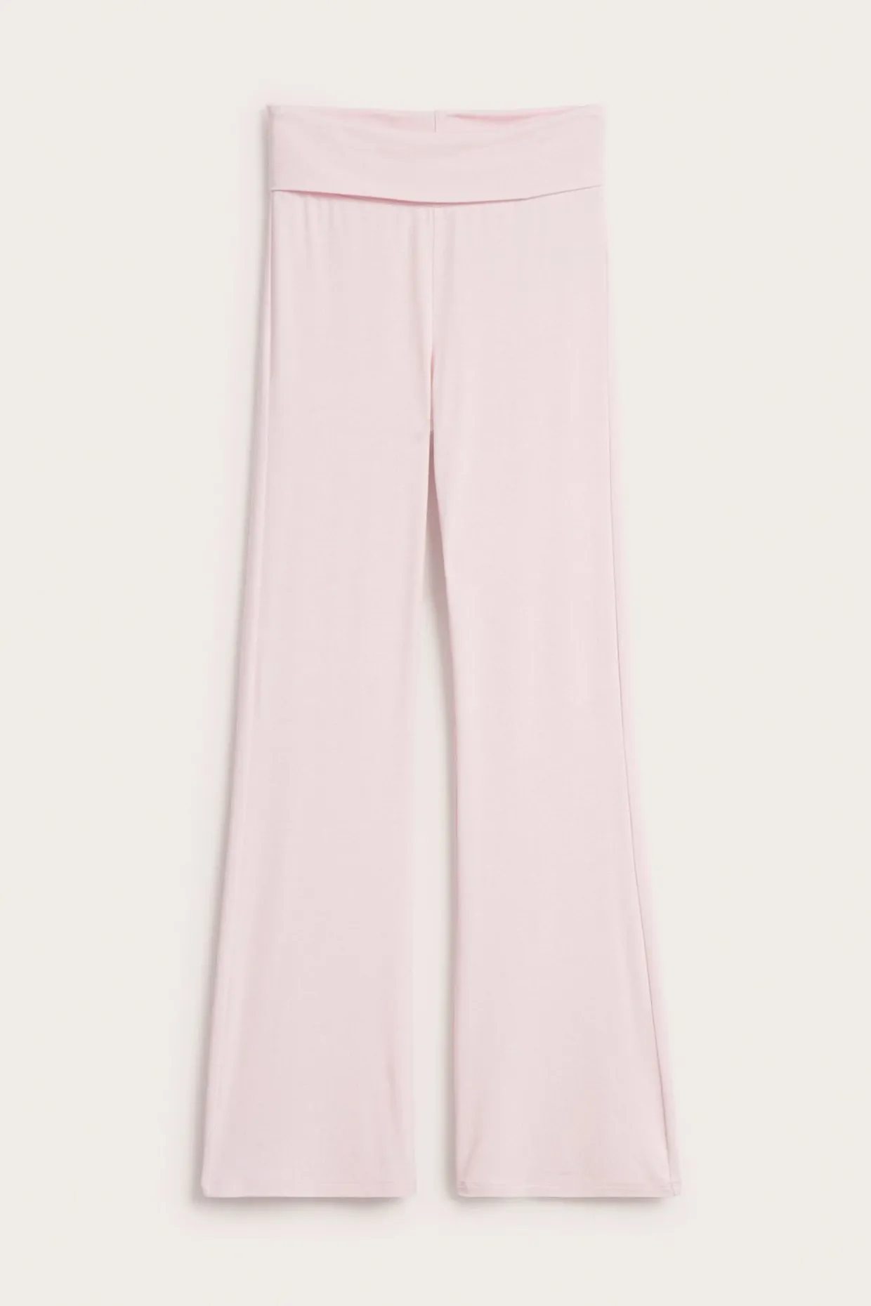 Utsvängda yoga pants