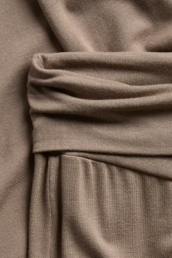 Utsvängda yoga pants i viskosjersey