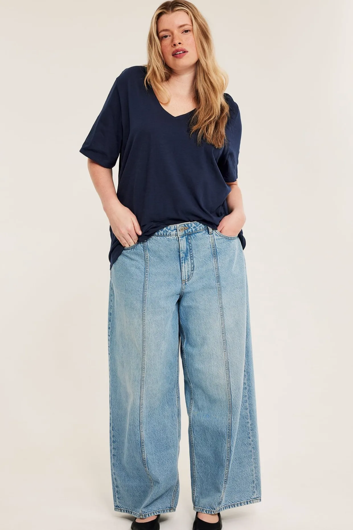 V-ringad t-shirt i bomull