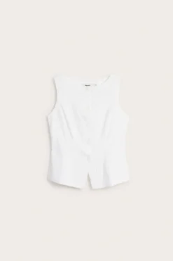 Väst i broderie anglaise